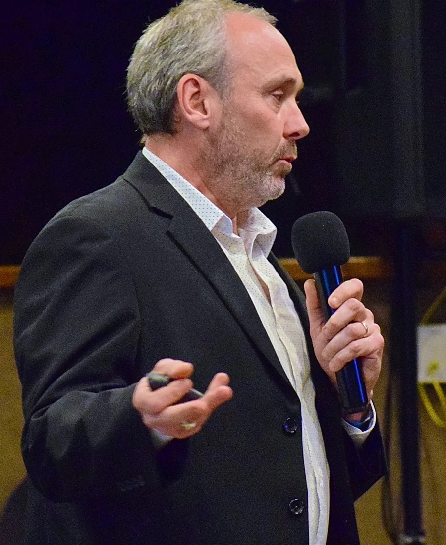 Víctor Lago